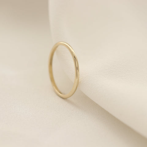 Delicate Half-round Band In 9ct Yellow Gold