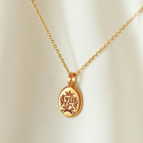 Oval Customisable Crest Pendant in Rose Gold