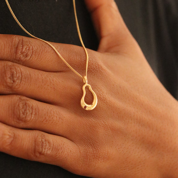 The Garnet Devotion Pendant