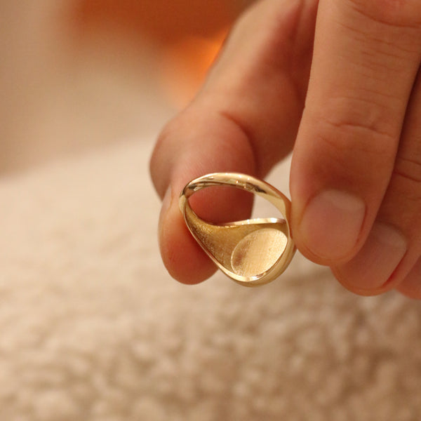 The Dominion – Rounded Square Signature Ring In 9ct Yellow Gold
