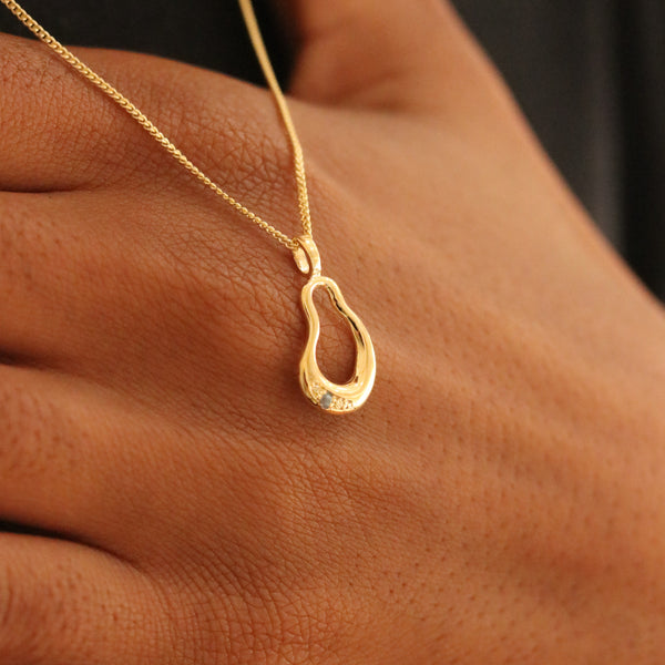 The Aquamarine Serenity Pendant