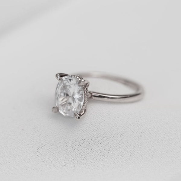 Nayeli Oval Moissanite Ring In White Gold