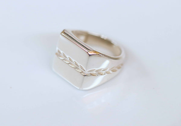 Othniel Woven Signet Ring In Silver