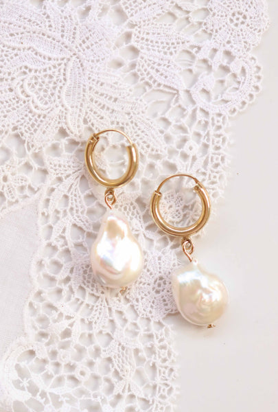 Odelia Small Baroque Pearl Earrings In Gold