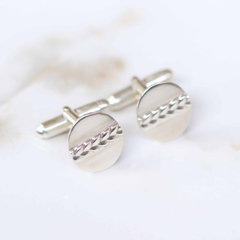 Cufflinks