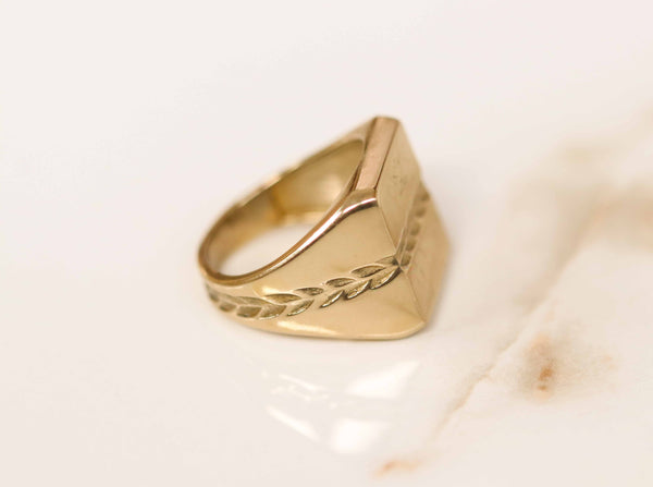 Othniel Woven Signet Ring In Brass