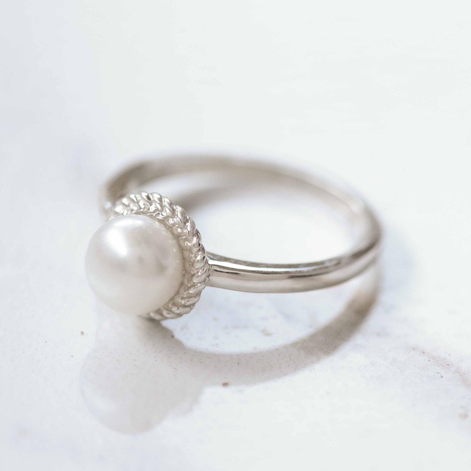 Grace Woven Pearl Ring