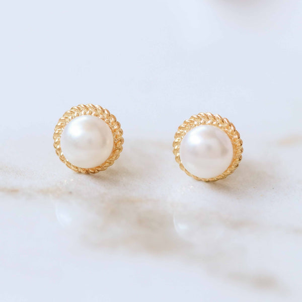 Grace Woven Pearl Studs In Gold