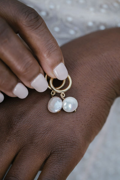 Odelia Small Baroque Pearl Earrings In Gold